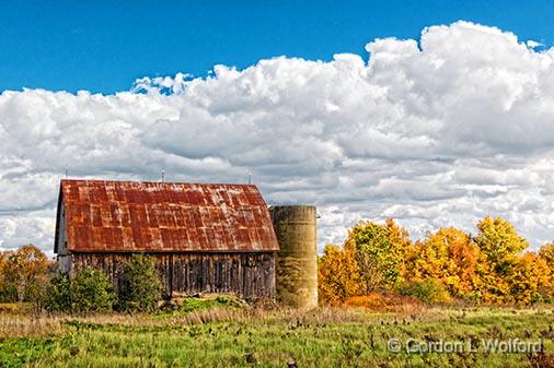 Autumn Barn_01684.jpg - Photographed near Newbliss, Ontario, Canada.